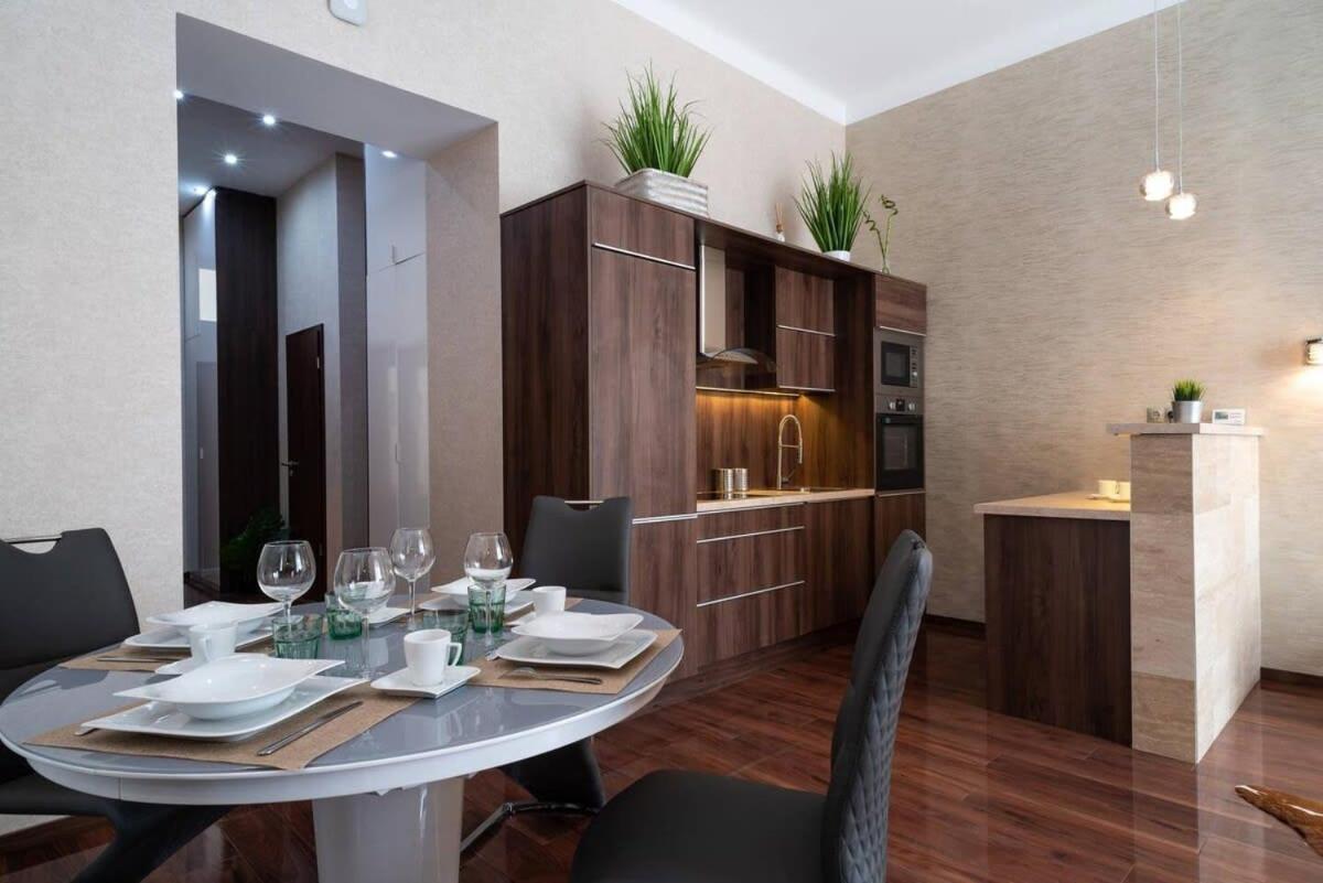 Central Luxy Design Apartment Budapest Exterior photo
