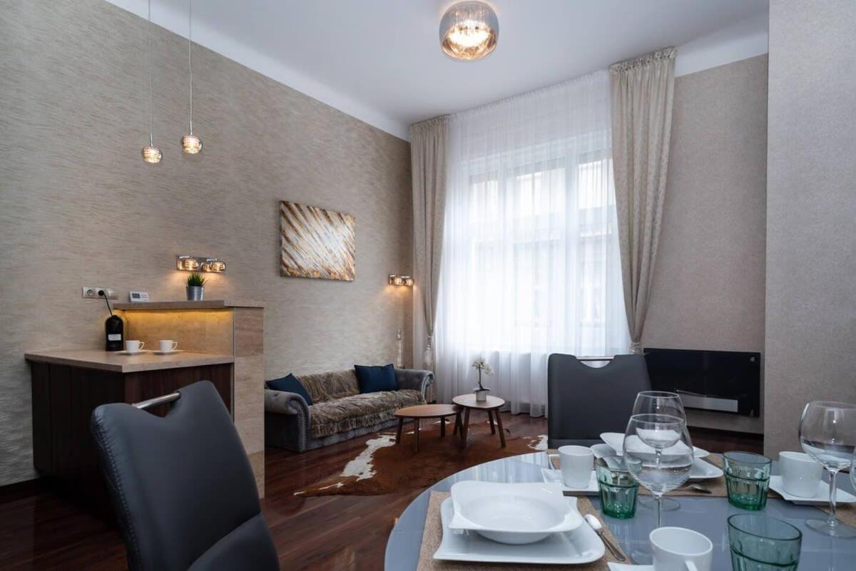 Central Luxy Design Apartment Budapest Exterior photo